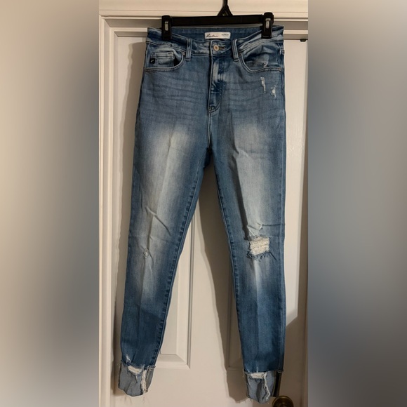 KanCan™ Curvy High Rise Ripped Cuffed Hem Skinny Jean - Size 28, Like New - Picture 5 of 6